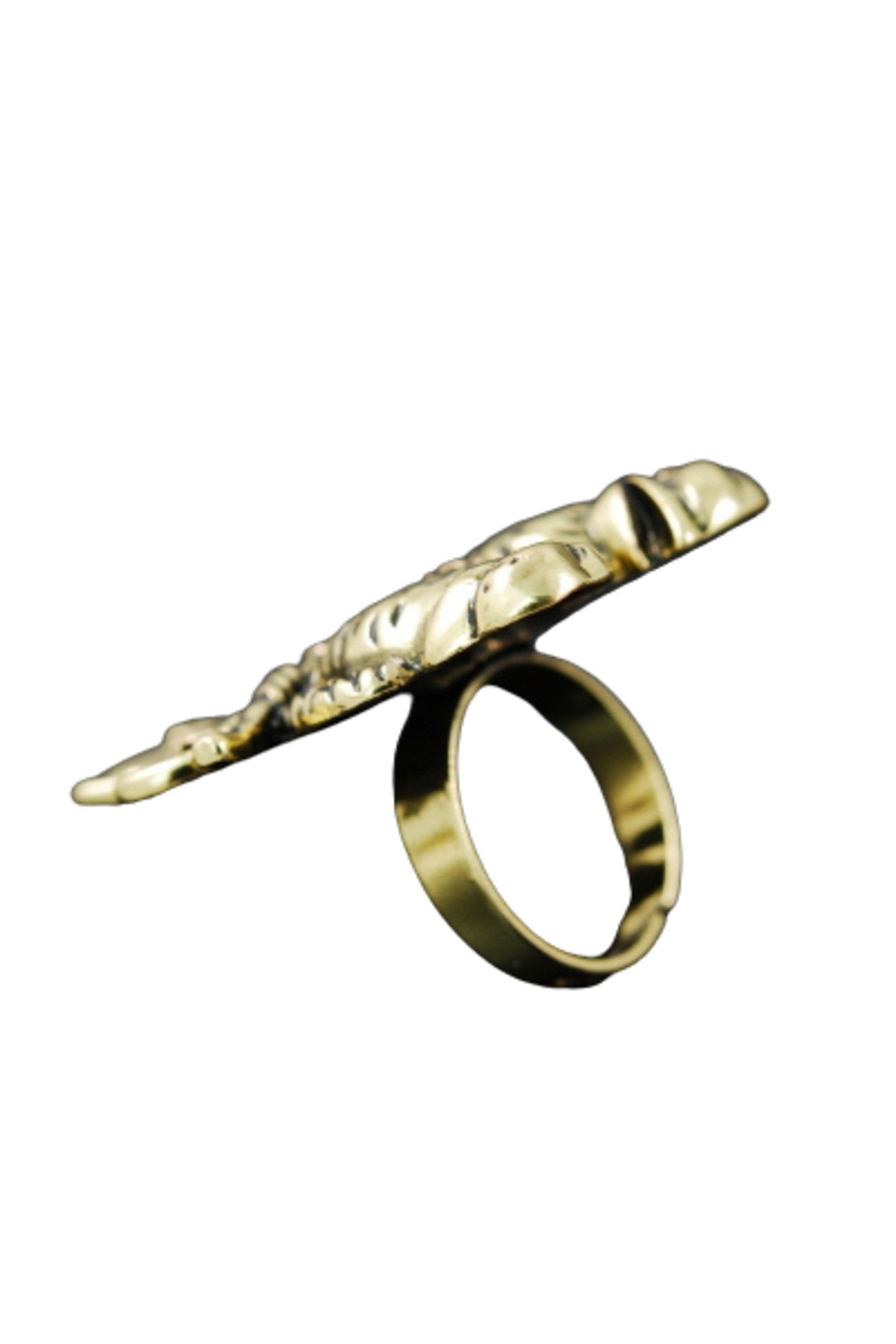 A beautifully crafted Two Birds Ring featuring intricate bird designs, made in Korea, showcasing elegance and artistry.