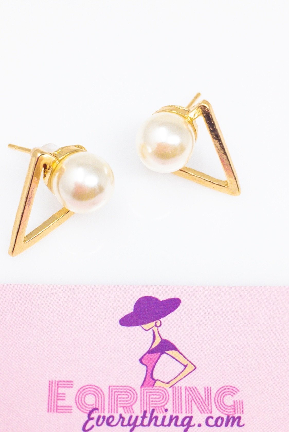 Aisha's classy stud earrings featuring a geometric design in gold with simulated pearls, perfect for any occasion.