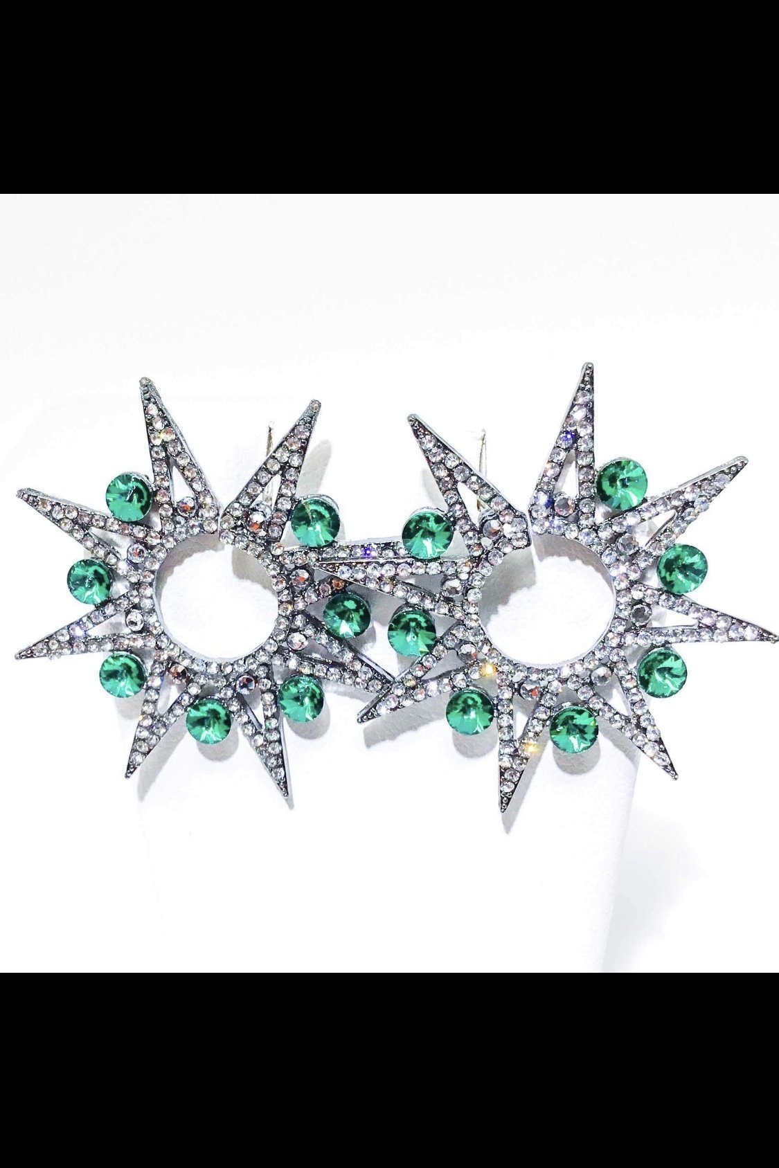 Wilhelmina's Star Studs featuring a star drop design in silver and green, made from high-quality zinc alloy.