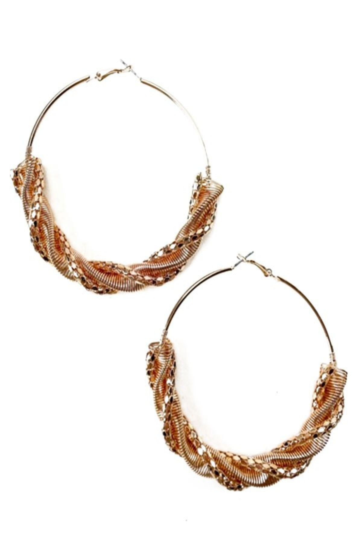 Wire Chunky Women Hoop Earrings with gold and rhodium plating, featuring a hinged closure and a bold chunky design.