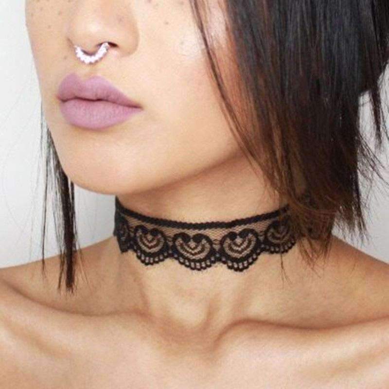 Elegant black lace choker with adjustable length and vintage design, perfect for stylish layering.