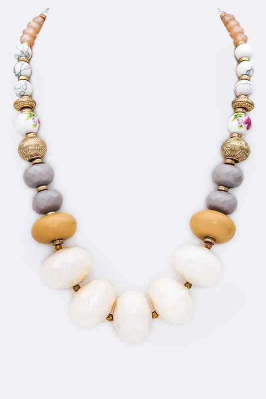 A beautiful Mix Polish Beads Collar Necklace featuring an array of polished beads in various colors, designed for stylish and comfortable wear.