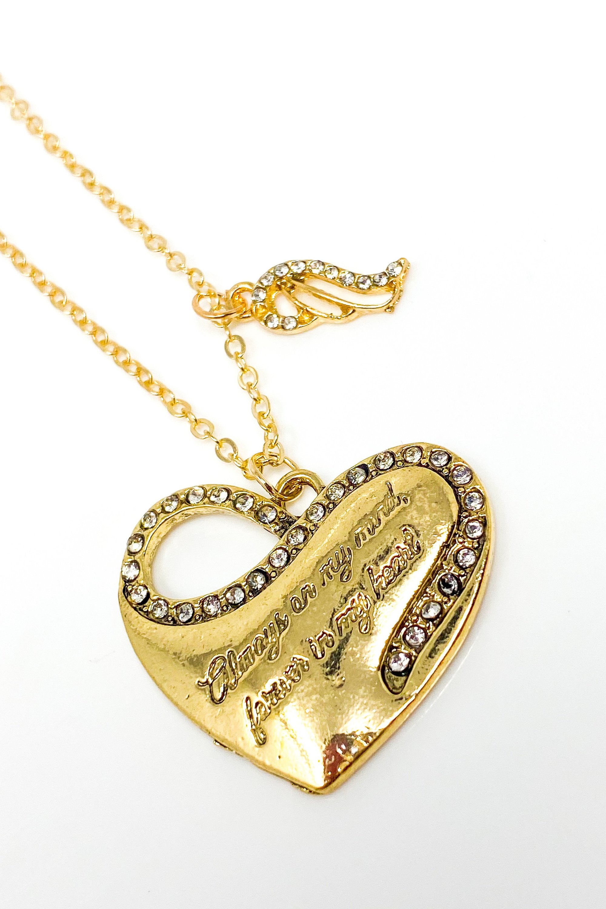 Always On My Mind Necklace in gold and silver, crafted from high-quality zinc alloy, symbolizing love and remembrance.