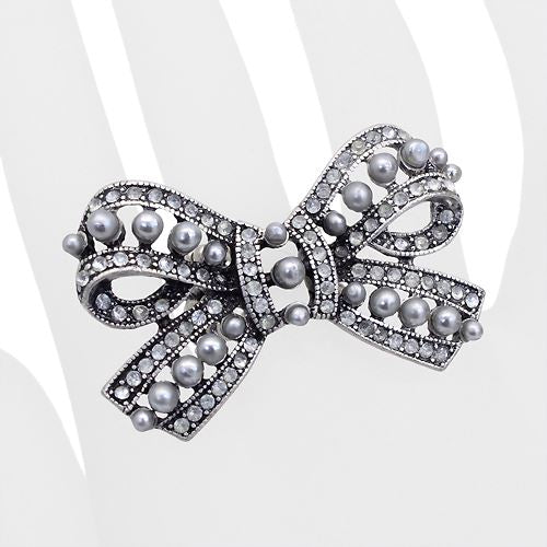 Beautiful Fashion Bow Ribbon Stretch Ring with crystal rhinestones and a stretchable band, showcasing an elegant bow and ribbon design.