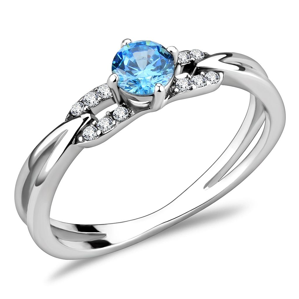 DA116 High Polished Stainless Steel Ring featuring a AAA Grade Sea Blue CZ stone, showcasing its elegant design and high shine finish.