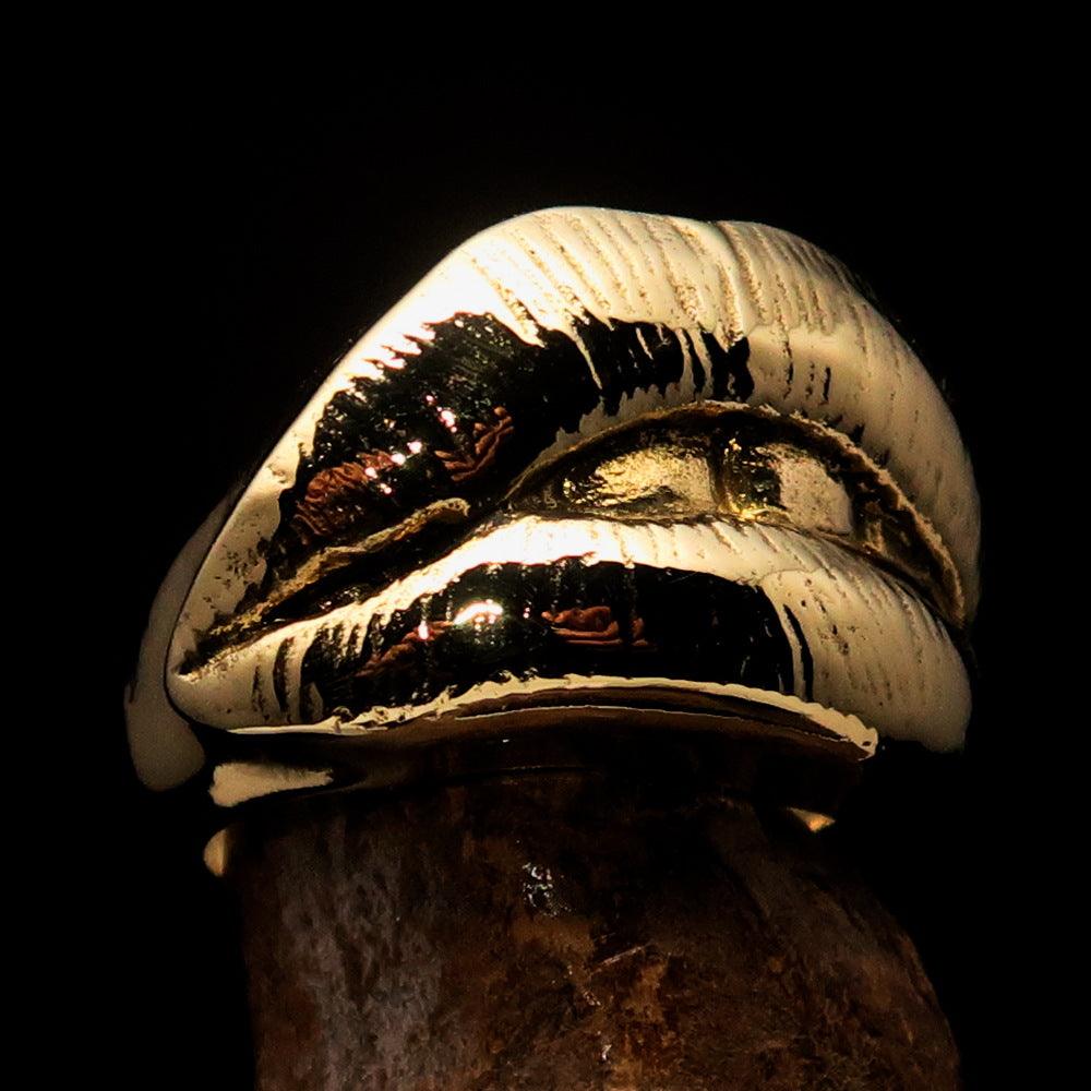 Lady's Love Ring 'the big Kiss' in mirror polished solid brass, showcasing a unique hot lips design.