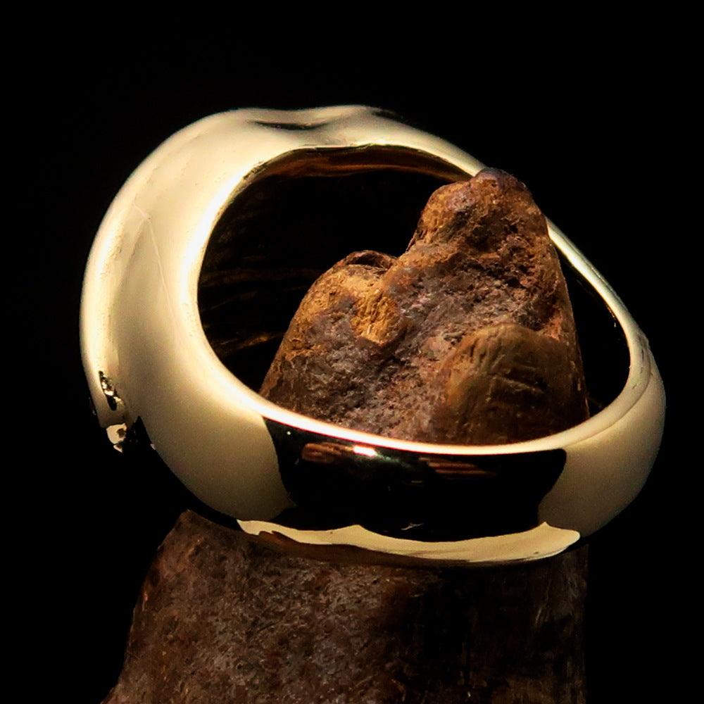 Lady's Love Ring 'the big Kiss' in mirror polished solid brass, showcasing a unique hot lips design.