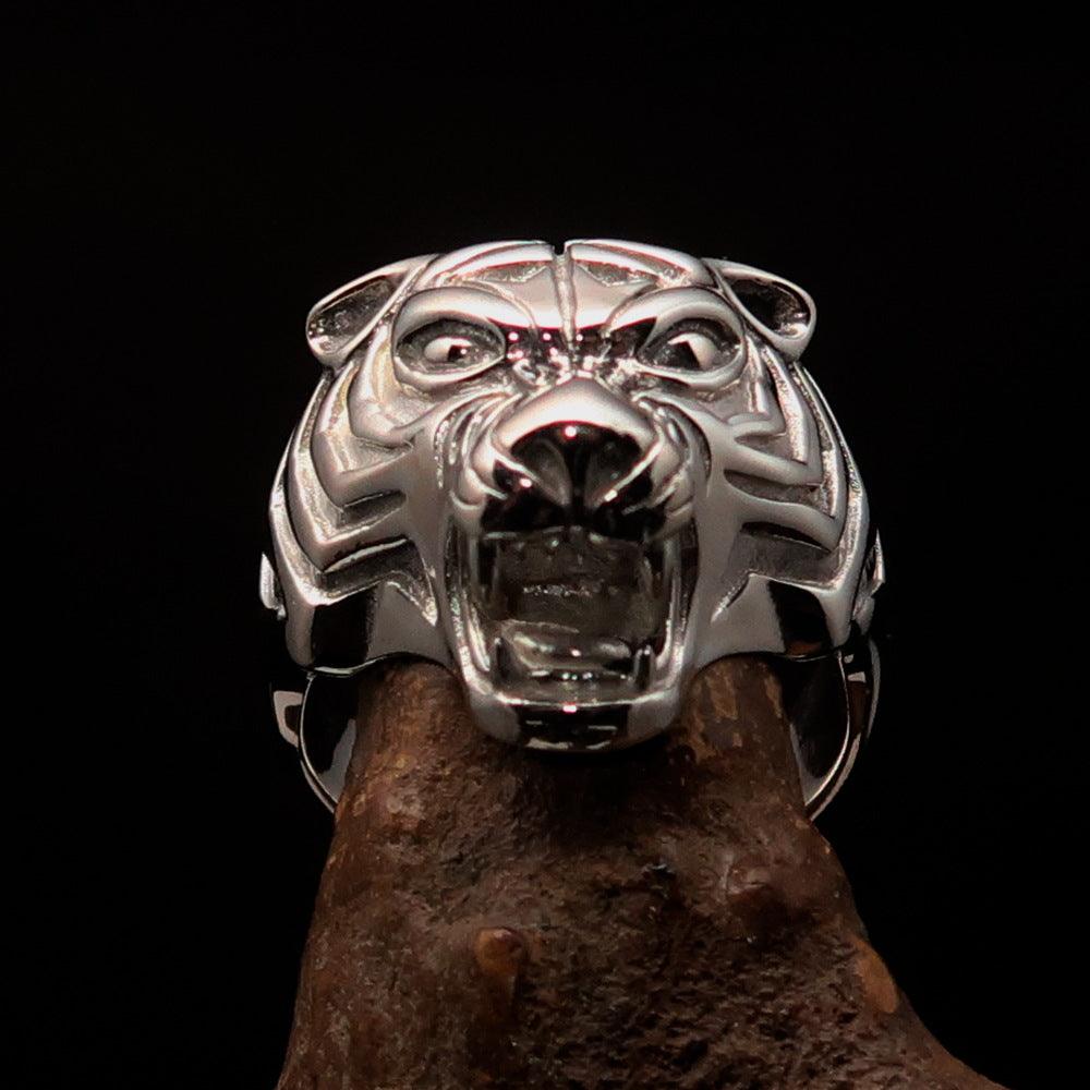 A shiny Sterling Silver Men's Animal Ring featuring a detailed male tiger design, showcasing its craftsmanship and elegance.