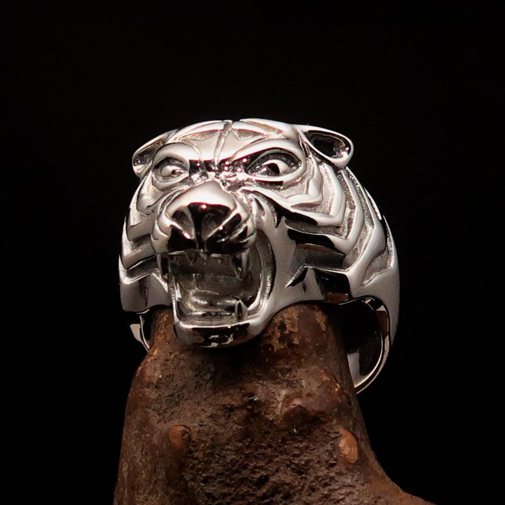 A shiny Sterling Silver Men's Animal Ring featuring a detailed male tiger design, showcasing its craftsmanship and elegance.