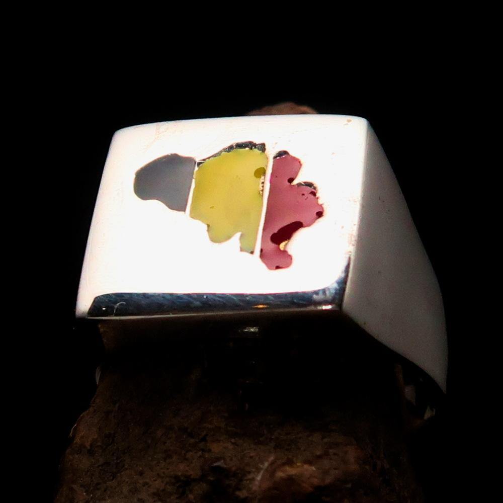 Men's Belgian Flag Ring made of sterling silver with high-polished finish and enamel, showcasing the Belgian flag colors.