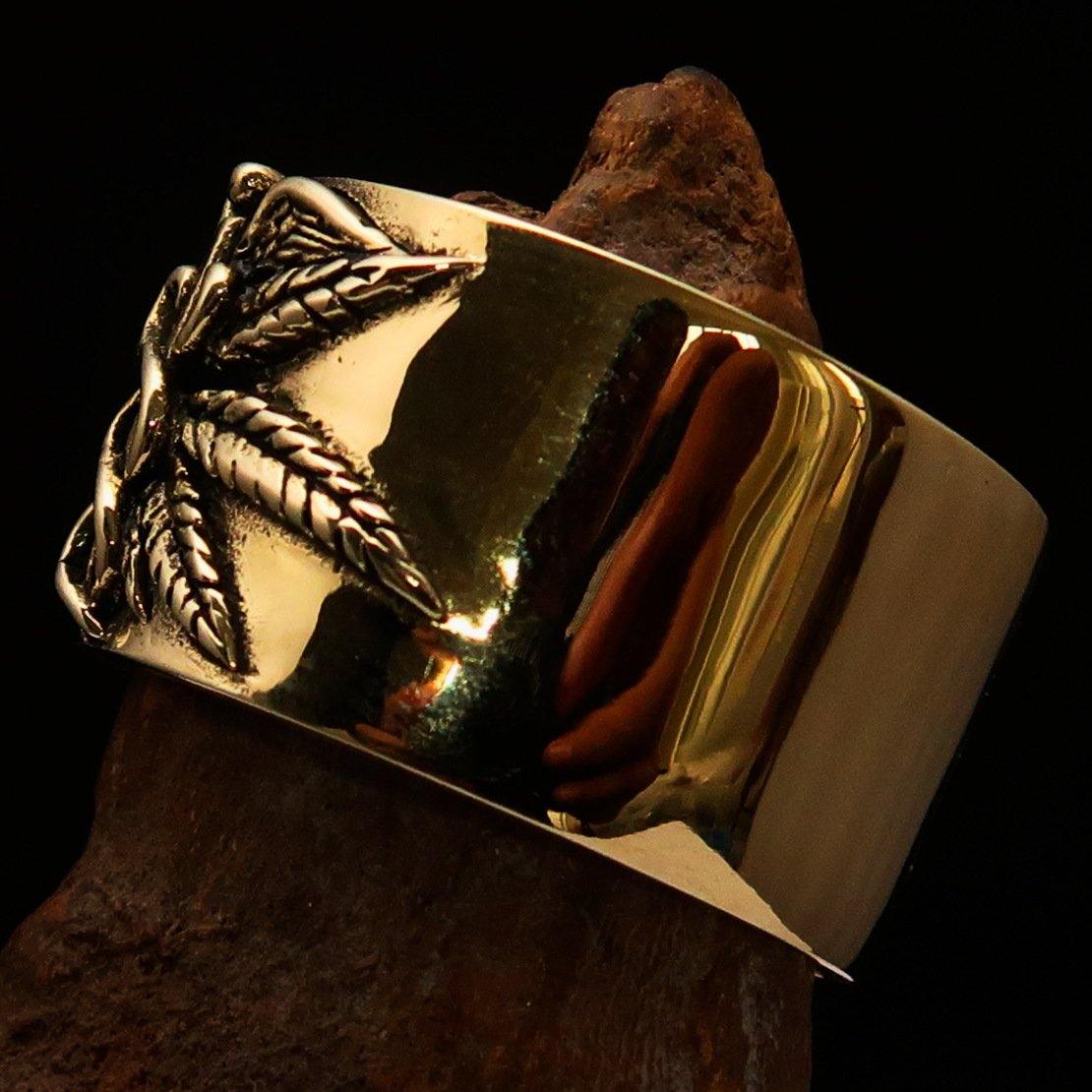 Men's Medical Weed Ring made of solid brass featuring a detailed marihuana leaf design, polished and antiqued for a stylish look.