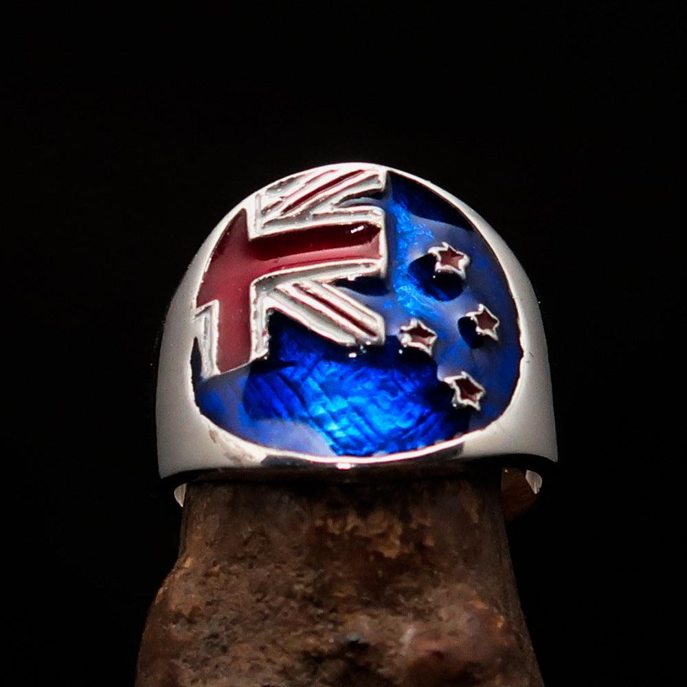 Men's National Flag Ring New Zealand in sterling silver with high-polished finish and enamel detailing.