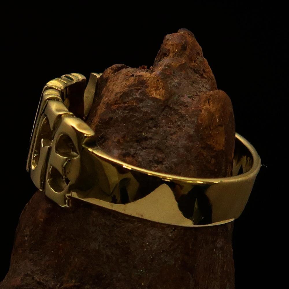 Excellent Crafted Men's Revenge Ring made of solid brass with a mirror polished finish, showcasing its elegant design.