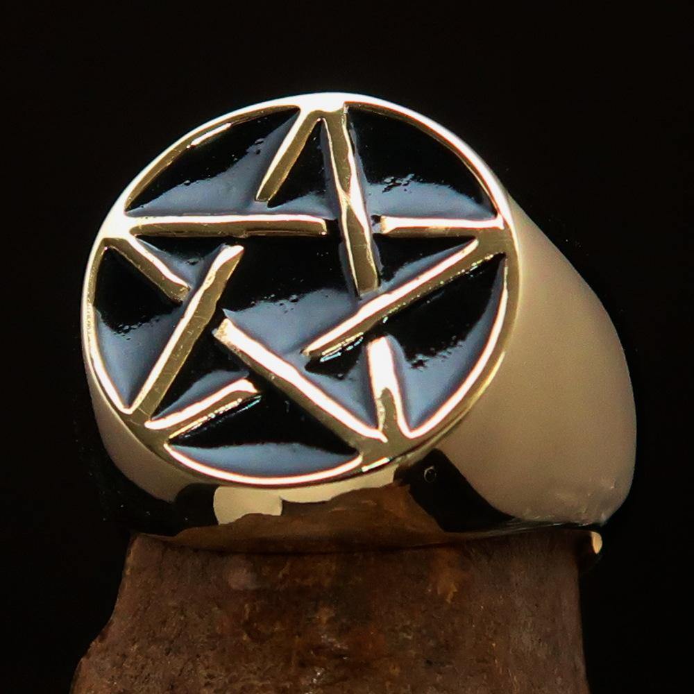 Men's Pinky Ring made of solid brass featuring a high polished black pentagram design, showcasing its elegant craftsmanship.