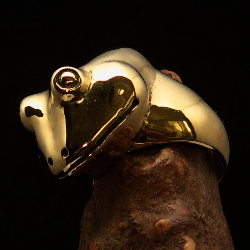 Men's Grinning Frog Pinky Ring made of solid brass with a mirror polished finish, showcasing a unique frog design.