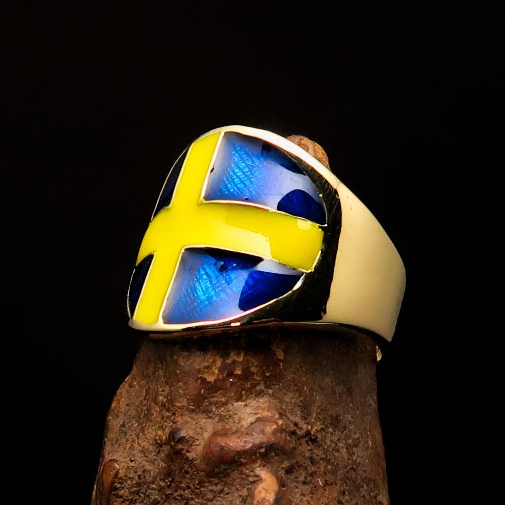 Men's National Flag Ring Sweden made of solid brass with high polish and enamel detailing, showcasing the Swedish flag.