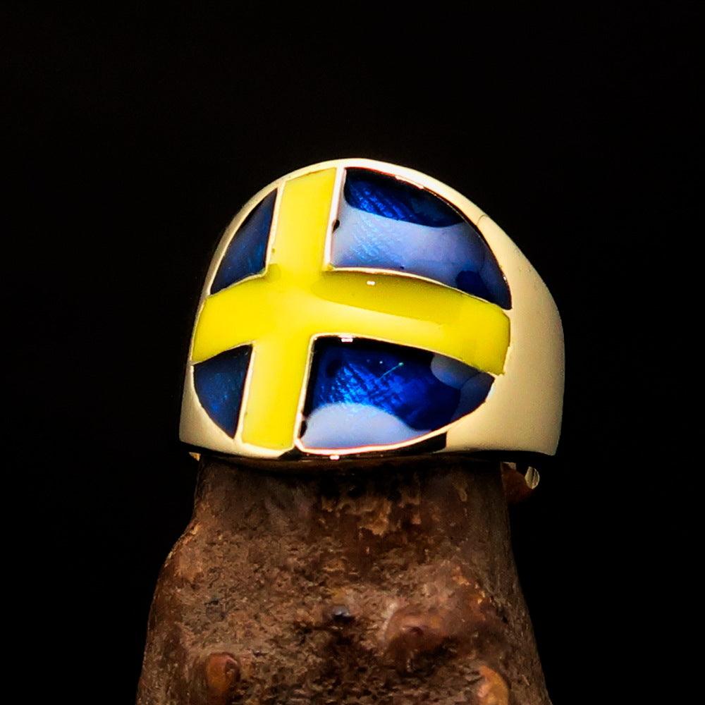 Men's National Flag Ring Sweden made of solid brass with high polish and enamel detailing, showcasing the Swedish flag.