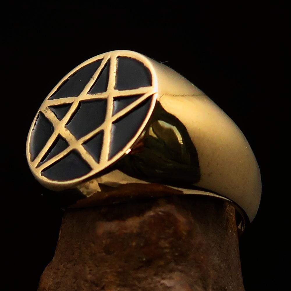 Men's Solid Line Pentagram Ring in black brass with high polished enamel finish, showcasing its unique pentagram design.