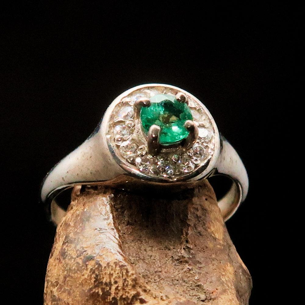 Sterling Silver Solitaire Ring featuring a round Green Emerald and twelve white Cubic Zirconias, hallmarked 925.