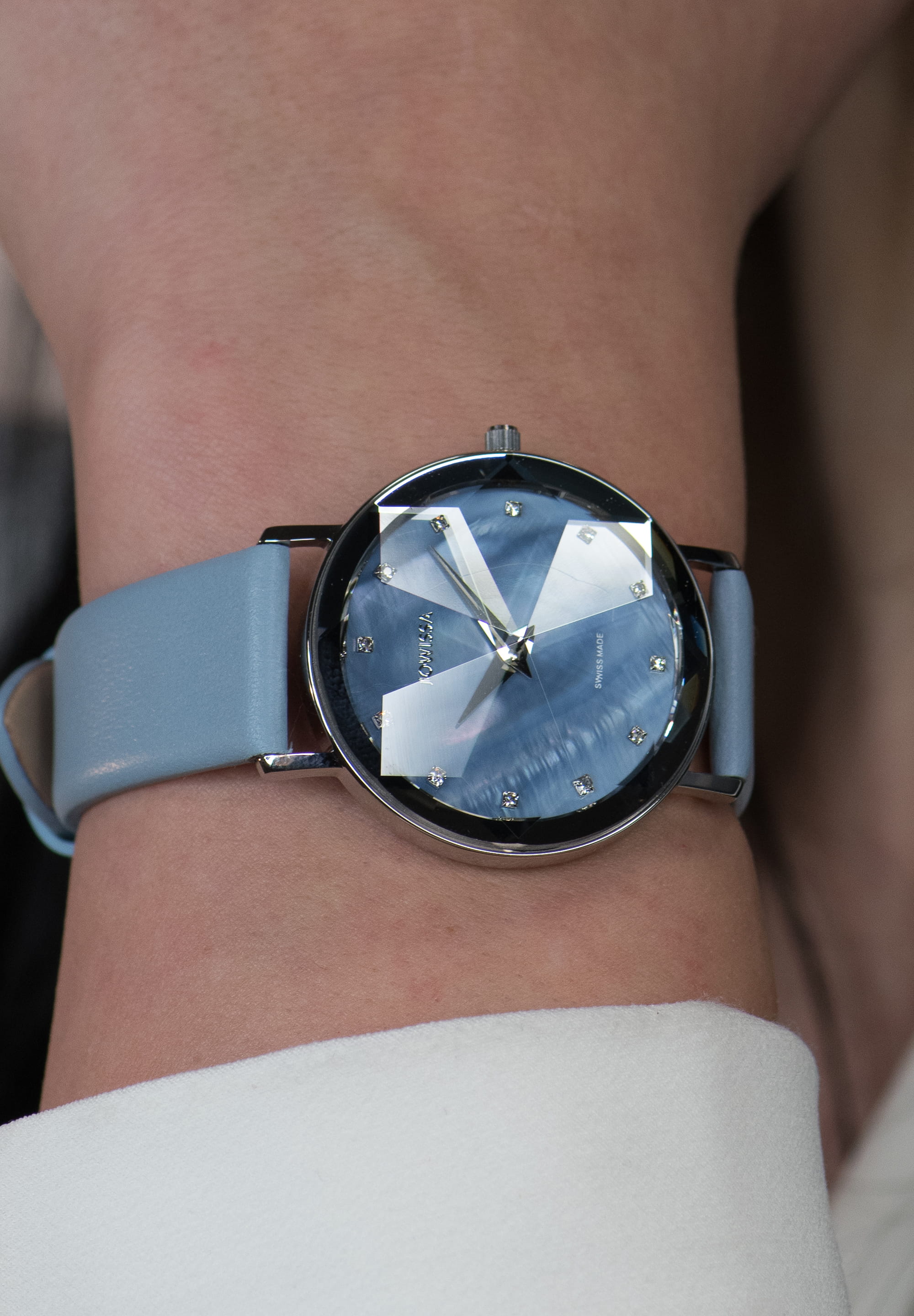 Facet Swiss Ladies Watch J5.604.L featuring a blue mother-of-pearl dial, stainless steel case, and Italian leather strap.