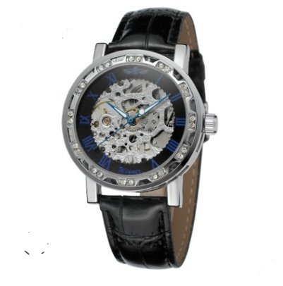 Fashion Casual Classic Quartz Watch for Men with a sleek design, featuring a 40mm diameter and mineral tempered glass.