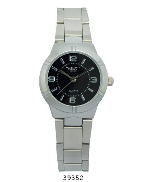 Lahaina Silver Metal Band Watch featuring a sleek black dial and silver alloy case, perfect for stylish timekeeping.