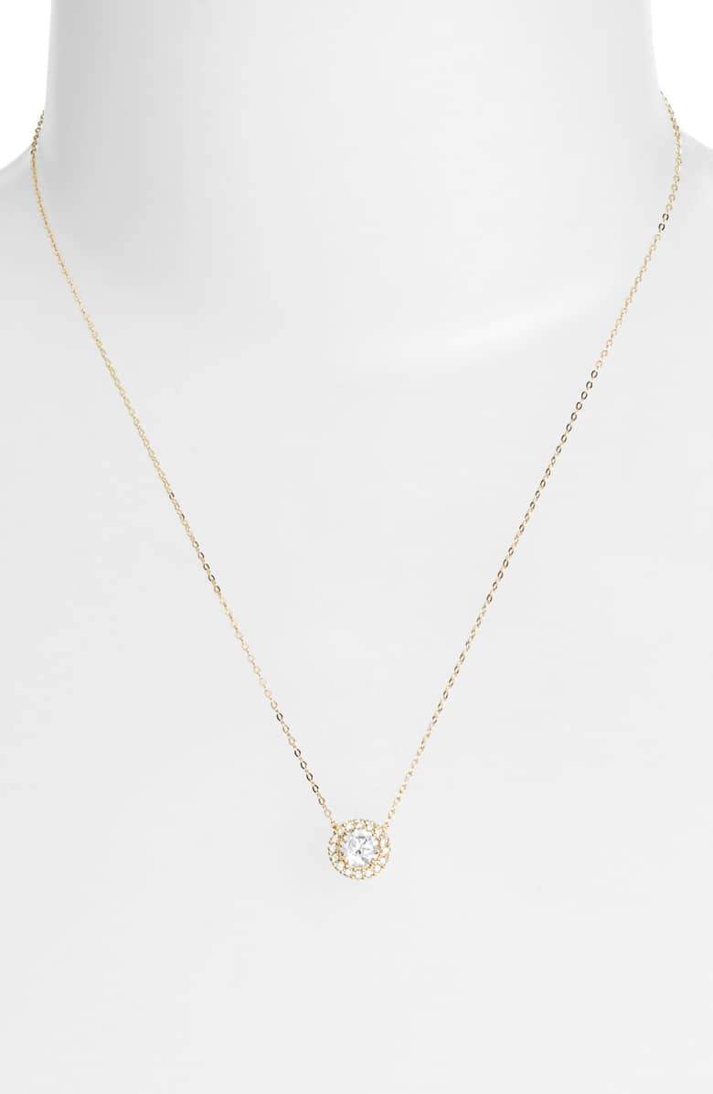 Elegant 1.00 CT Crystal Halo Disc Necklace in 18K gold plating, featuring a sparkling crystal centerpiece and adjustable chain.