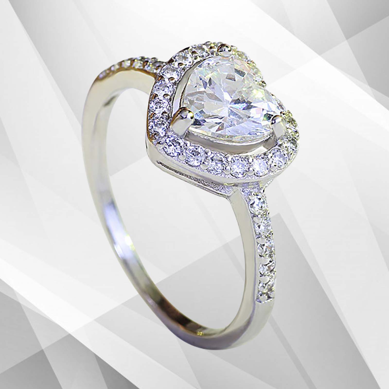 2.88Ct Heart-Cut CZ Diamonds Halo Bridal Engagement Ring in 18Ct white gold, showcasing a heart-shaped center stone surrounded by a sparkling halo.