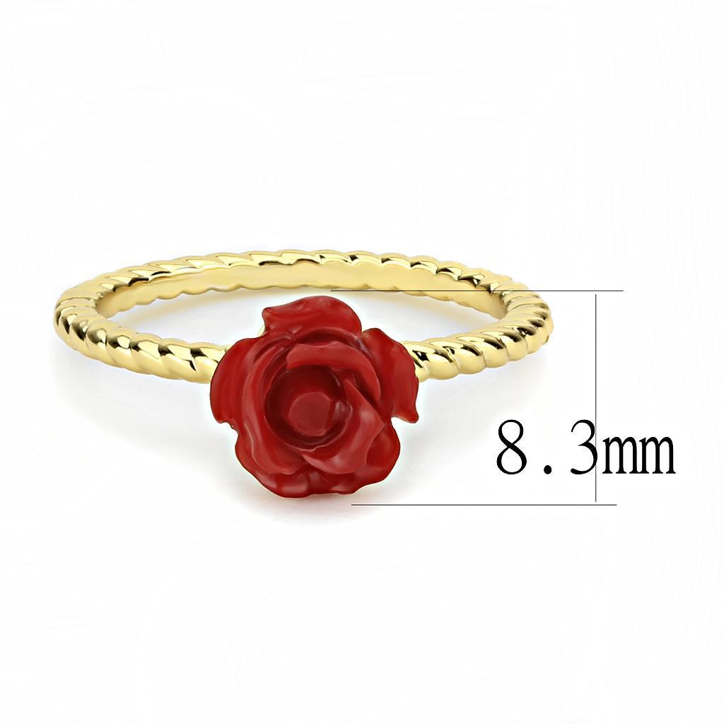 3W1498 Gold Brass Ring featuring a vibrant Siam synthetic stone, elegantly designed for stylish wear.