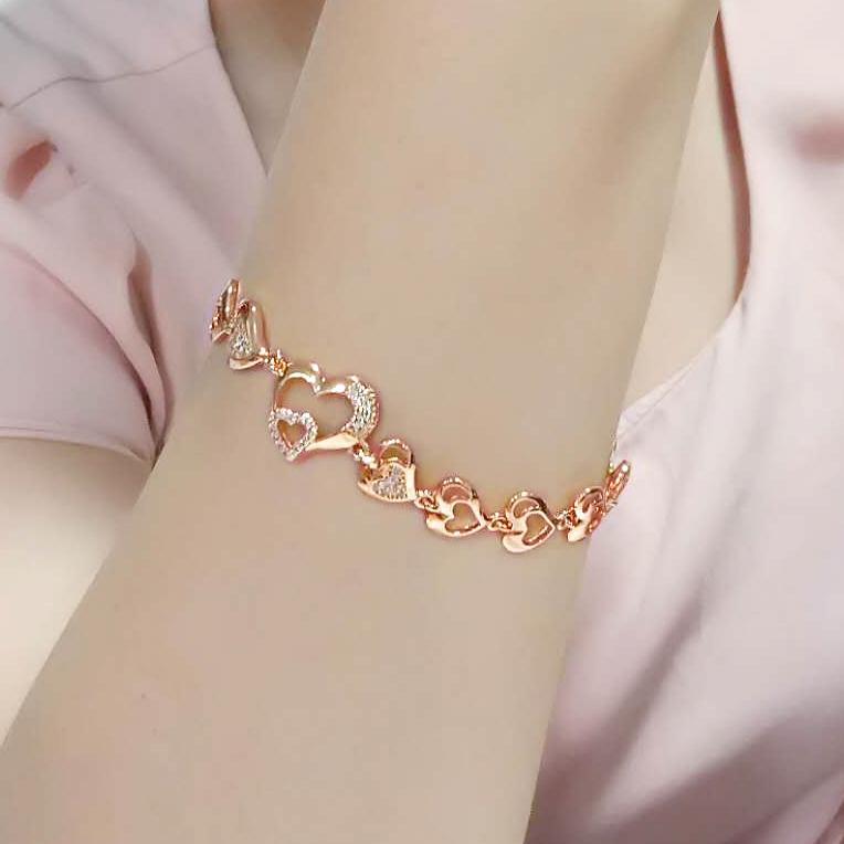 3W1633 Flash Rose Gold Brass Bracelet featuring AAA Grade CZ stones in clear, showcasing its elegant design and luxurious finish.