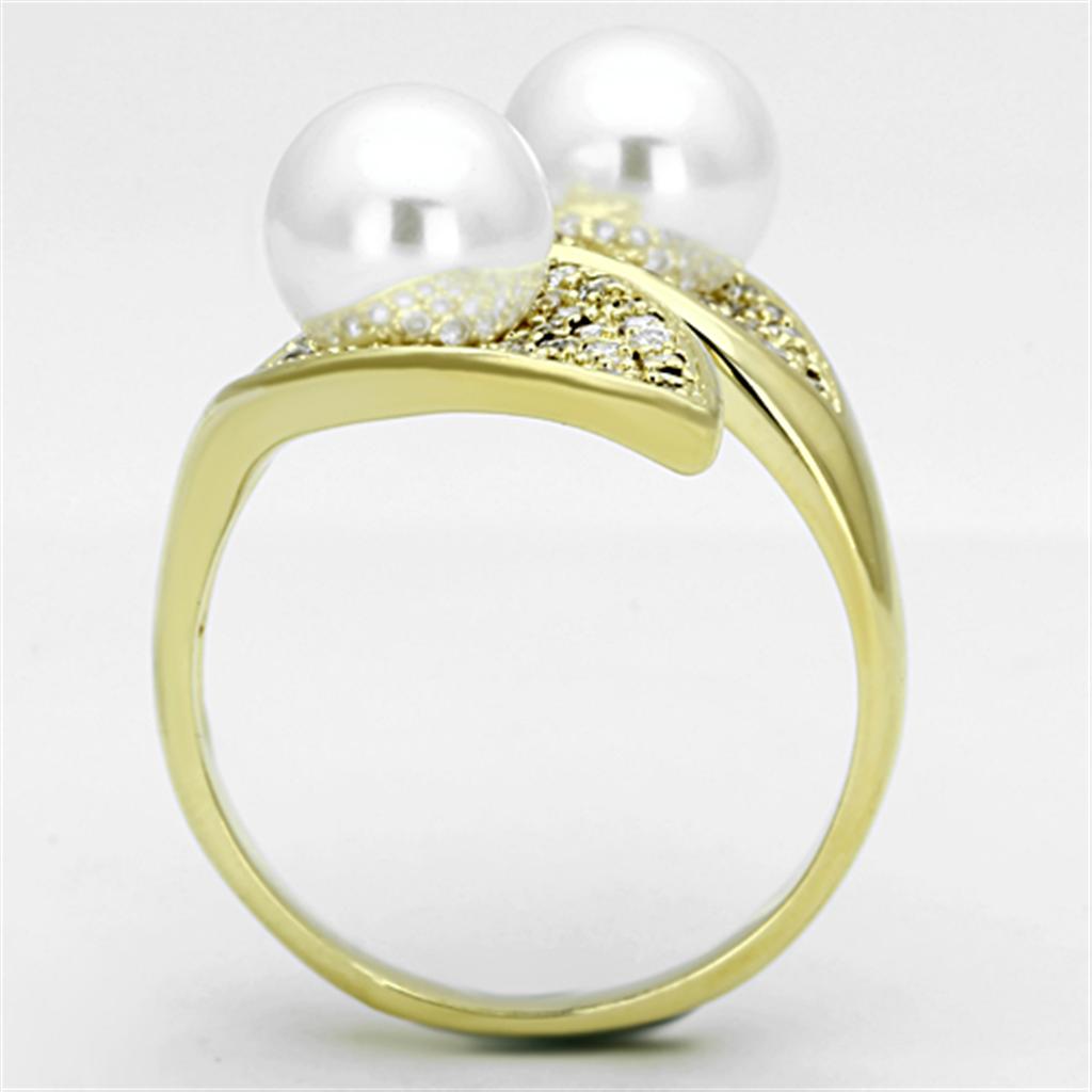 3W522 Gold Brass Ring featuring a synthetic white pearl centerpiece, elegantly designed for style and comfort.