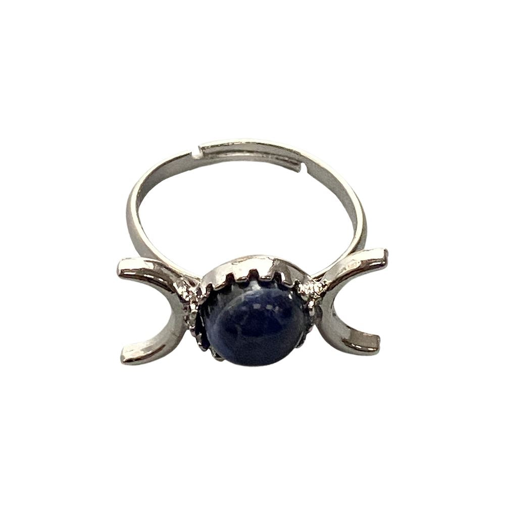 Adjustable ring featuring a 0.5cm gemstone, showcasing its unique design and craftsmanship.