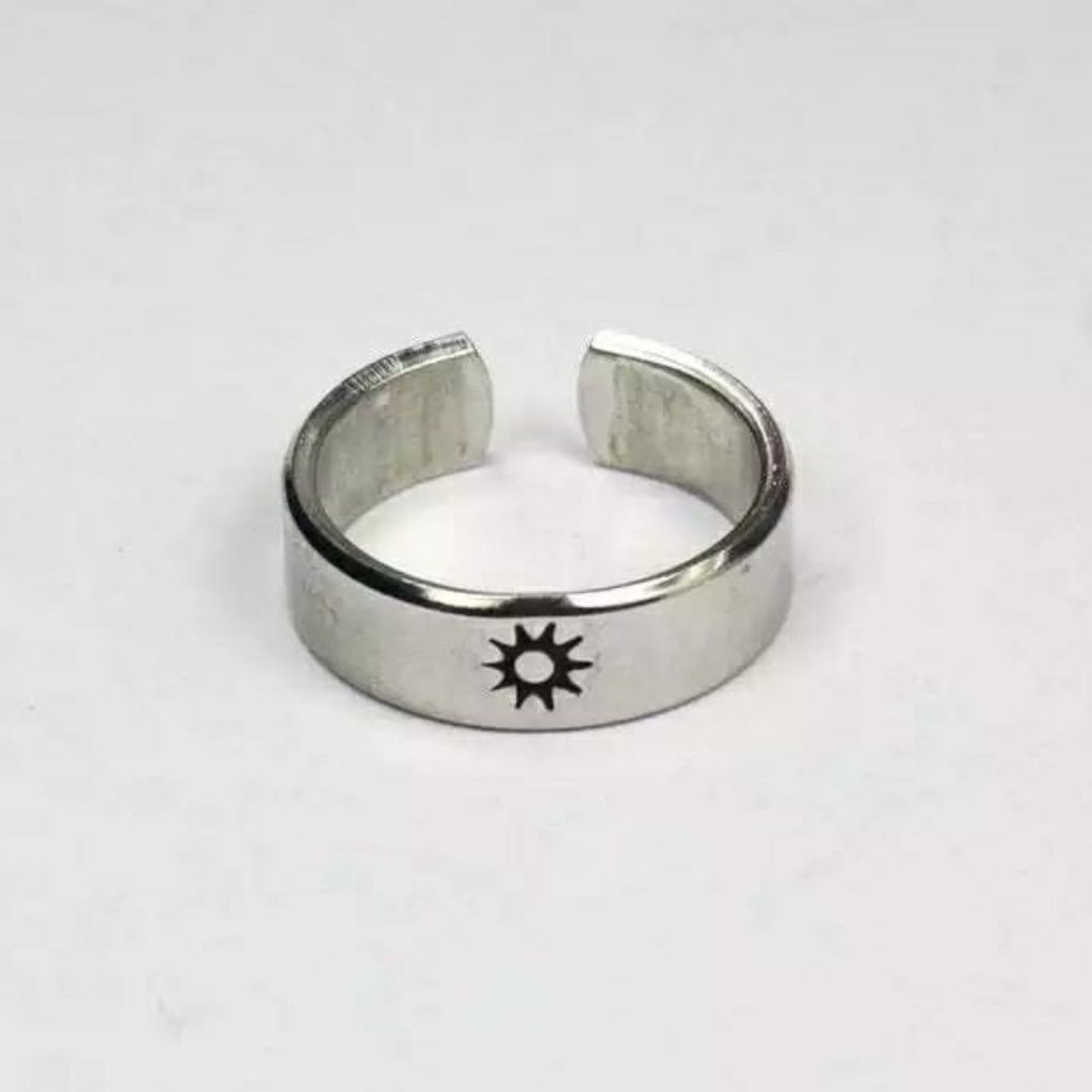 Adjustable silver plated couple promise ring set featuring moon and sun design, symbolizing love and commitment.