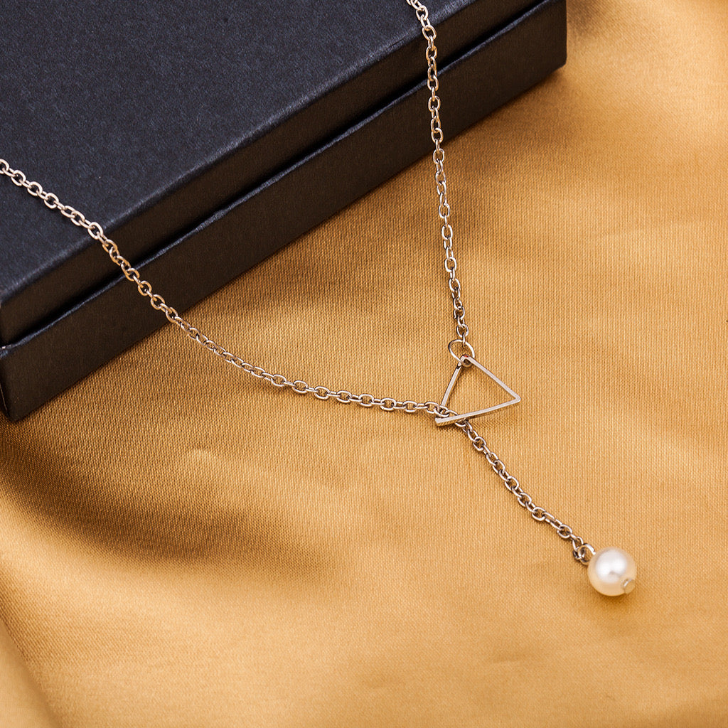 Adjustable Square Necklace featuring a single pearl, crafted from copper, showcasing a modern design.