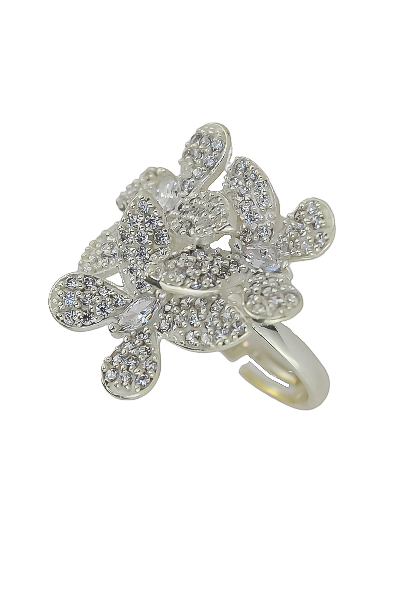 Elegant African Butterfly Ring in 18K gold or silver plating, adorned with sparkling zirconia stones, showcasing a butterfly-inspired design.