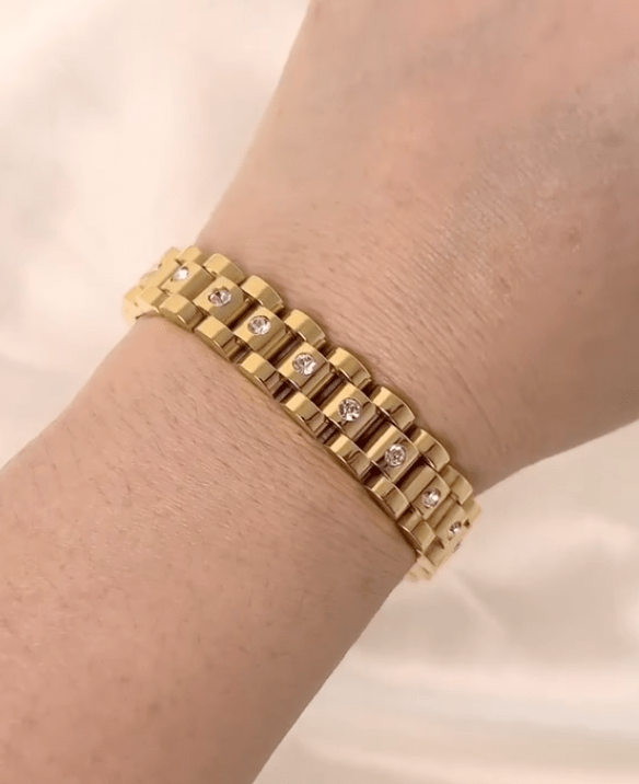 Ahern Statement Chain Bracelet Gold featuring a chunky Panther watch chain design, showcasing its thick 18K gold plating and durable stainless steel material.