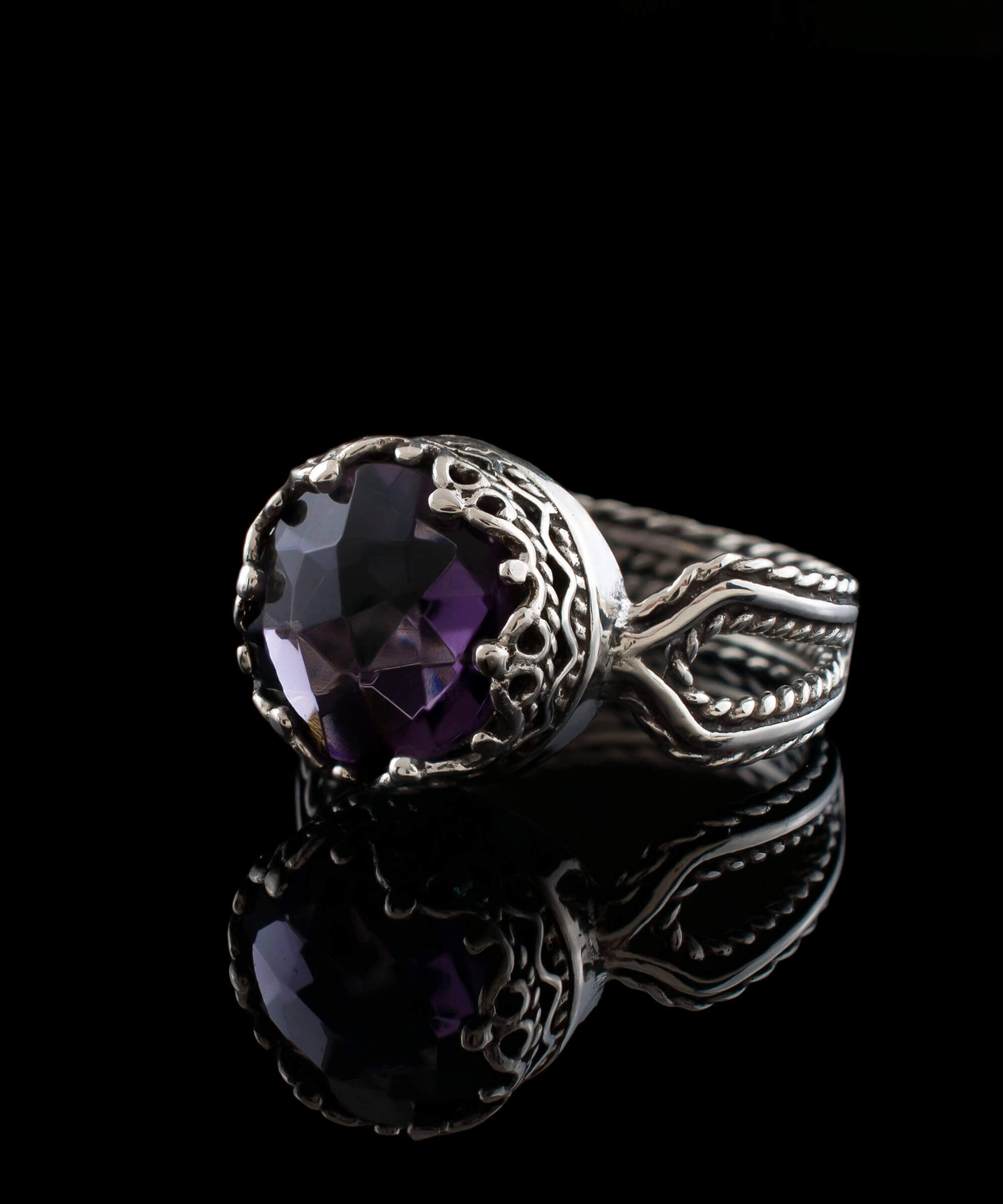 Amethyst gemstone women sterling silver cocktail ring featuring intricate filigree design and a round-cut 10mm amethyst stone.