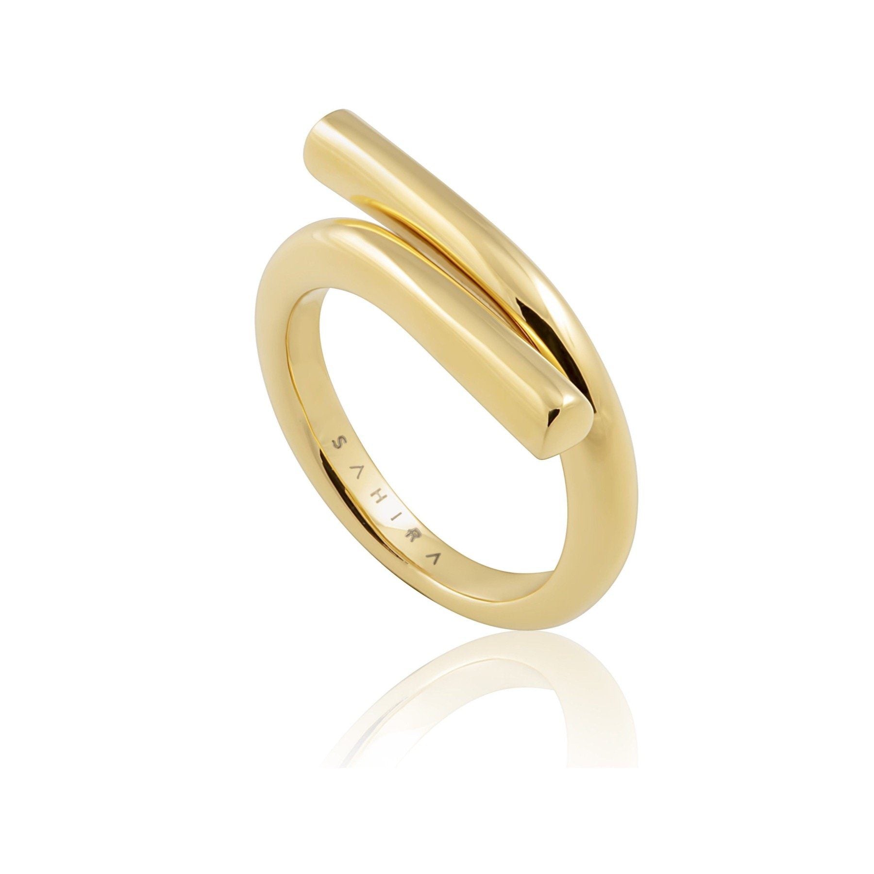 Elegant Anna Ring featuring a twist design, crafted from 18k gold plated stainless steel, hypoallergenic and tarnish resistant.