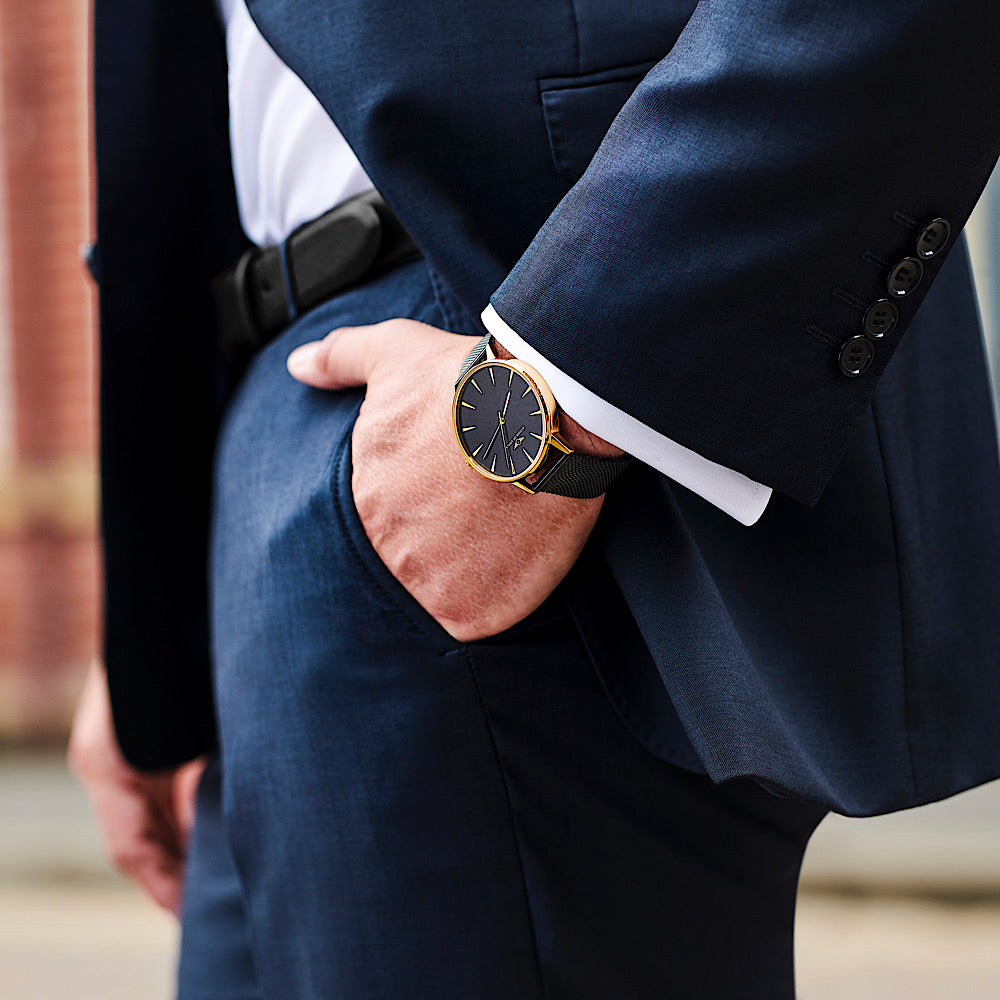 Argo Gold Gloss - Jet Black watch featuring a sunray dial and diamond cut 3D hands, set in a high-grade stainless steel case.