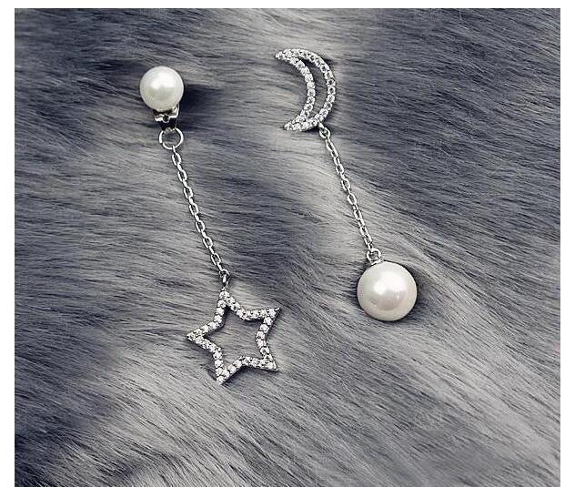 Asymmetric earrings featuring a moon and star design with artificial pearls, crafted from S925 alloy.