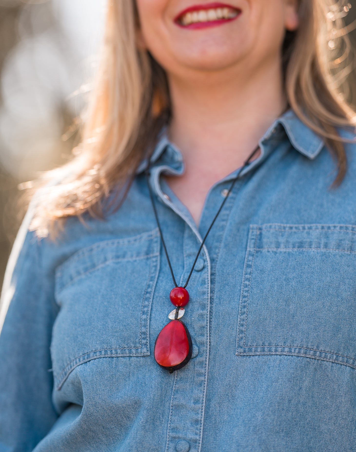 Aurora Adjustable Pendant Necklace featuring silver plated cornflake detail, lightweight and adjustable design.