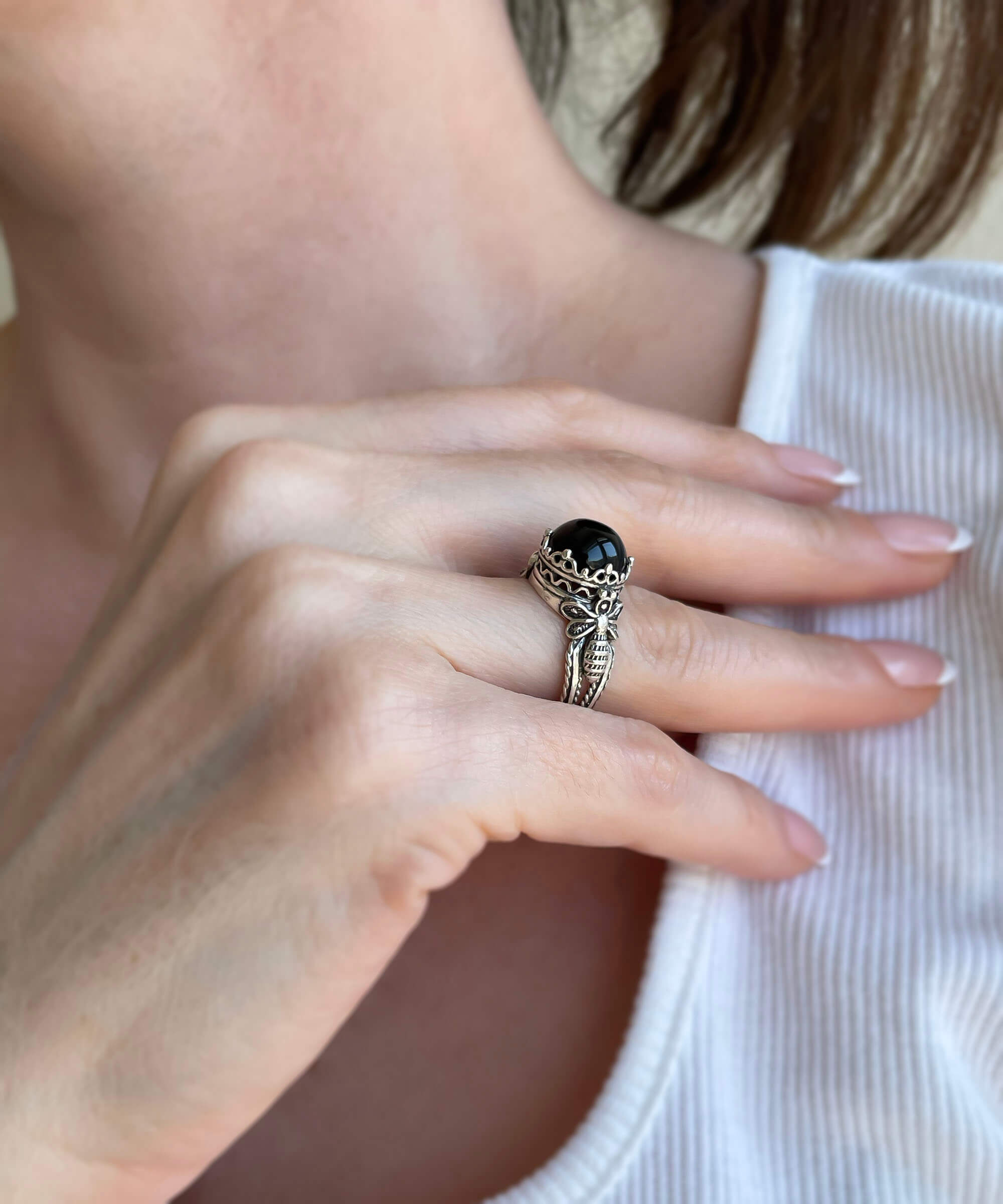 Elegant Black Onyx Gemstone Filigree Art Cocktail Ring in 925 sterling silver with a bee design.