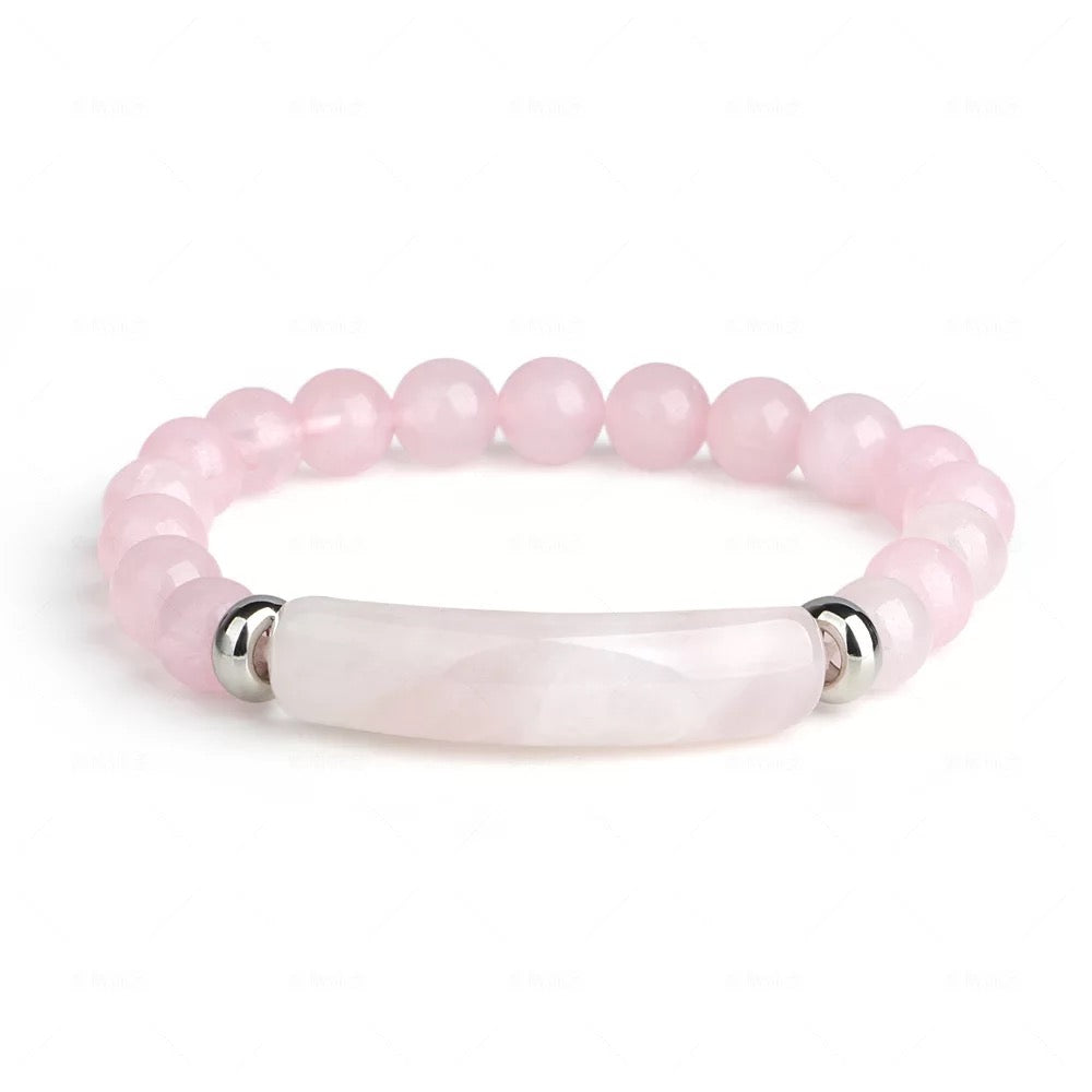 A stylish unisex beaded bracelet featuring a natural gemstone bar, perfect for wrist sizes 17-19cm.