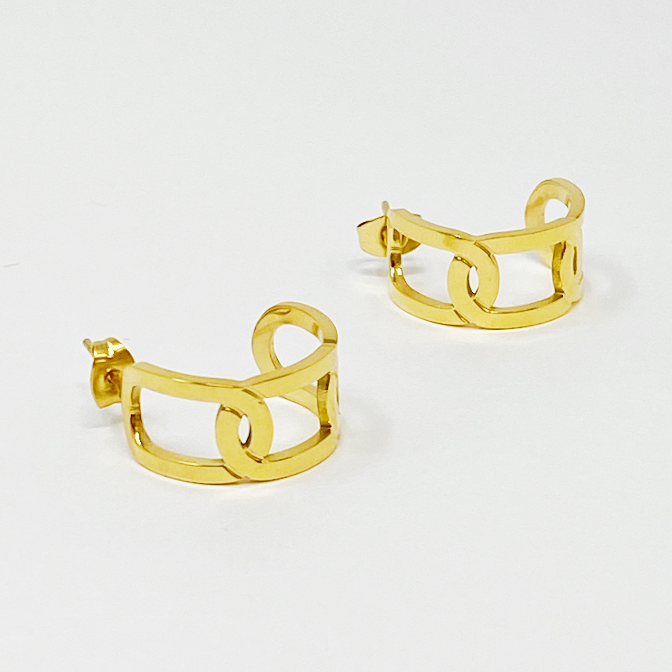 Beautifully Linked Hoop Earrings featuring a polished linked chain design in gold plated stainless steel.