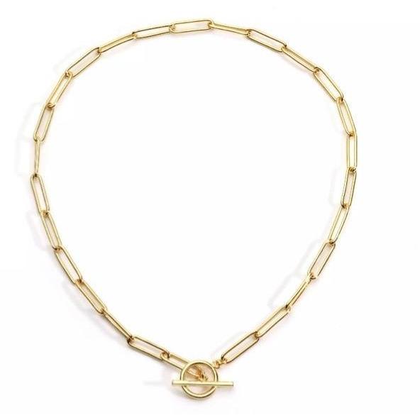 Elegant Bella Toggle Choker made of 18k gold plated stainless steel, featuring a stylish toggle closure.