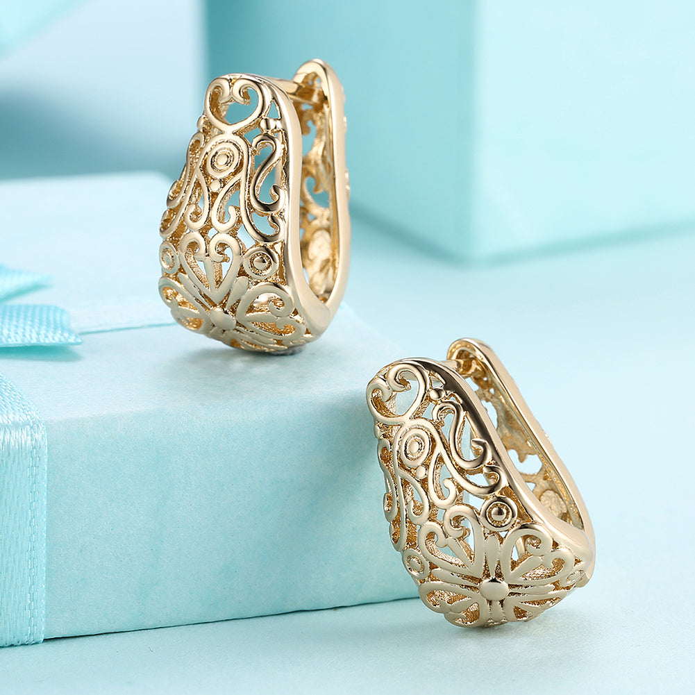 Bohemian Style Filigree Laser Cut Huggie Earring in 18K Gold Plated, showcasing intricate design and luxurious finish.