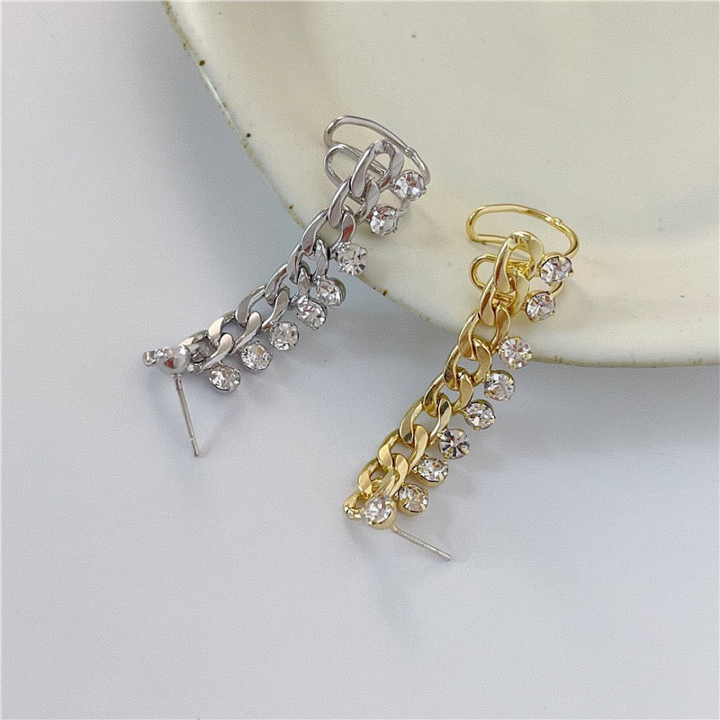 A stylish chain ear stud and clip featuring multi-rhinestones, made from durable alloy, measuring 5cm in length.