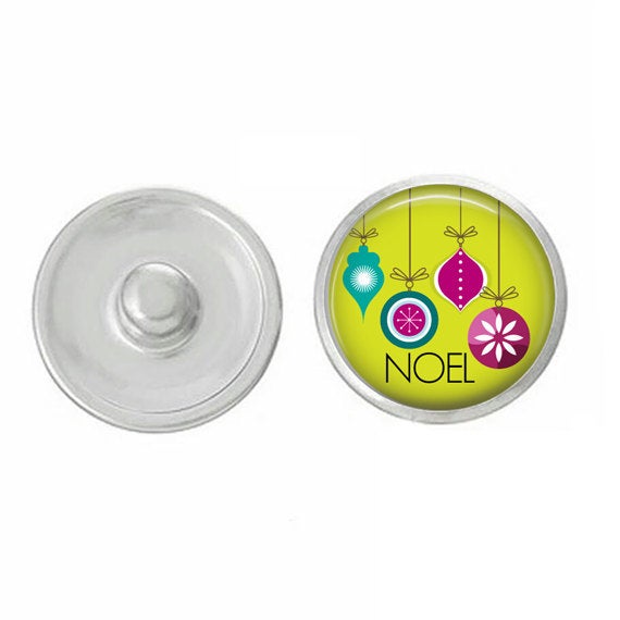 Christmas Noel Ornament Snap, colorful and festive, compatible with Ginger Snaps and other snap jewelry bases.