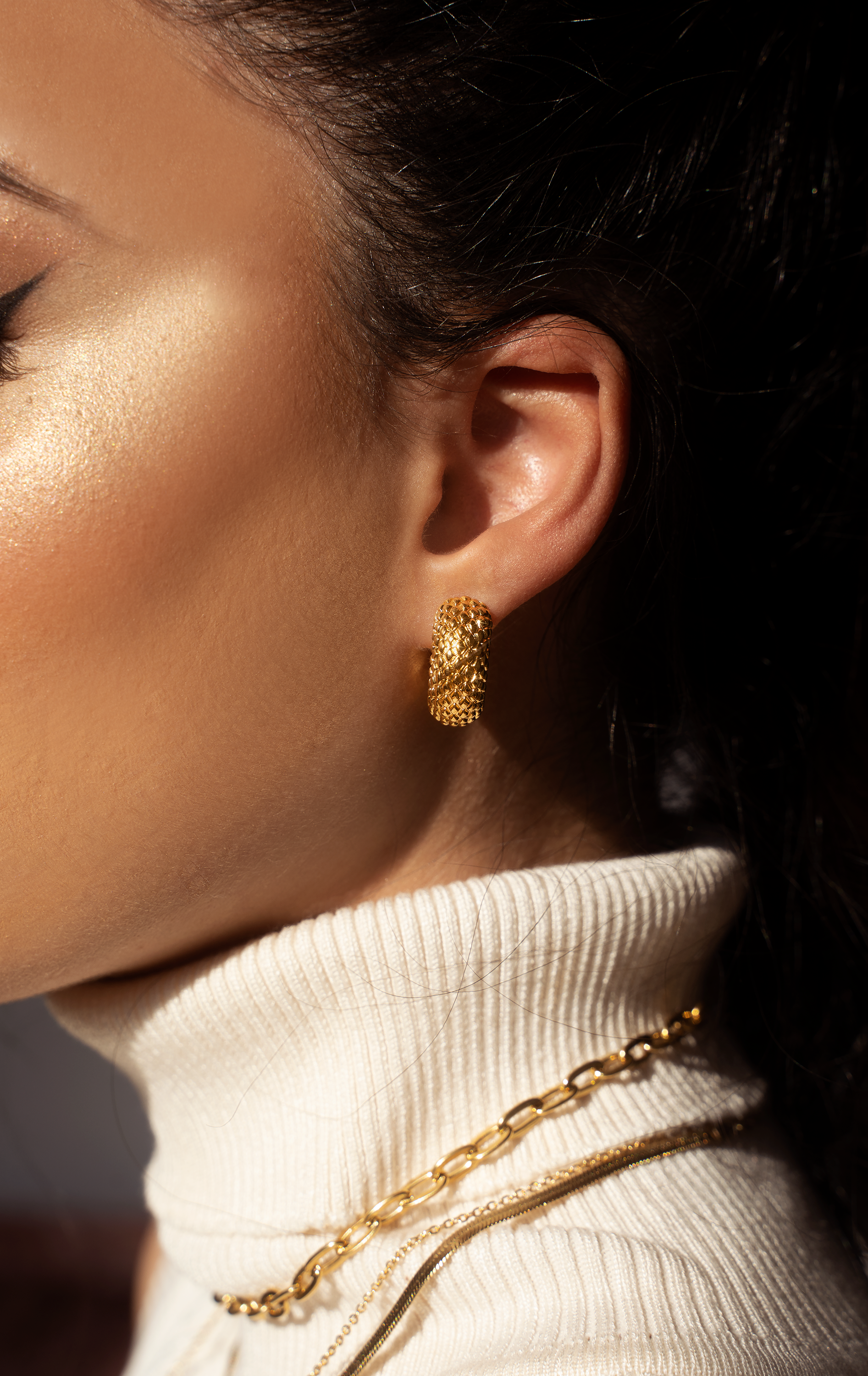 CIARA Hoop Earrings featuring a textured woven basket pattern in luxurious 14K gold plating.