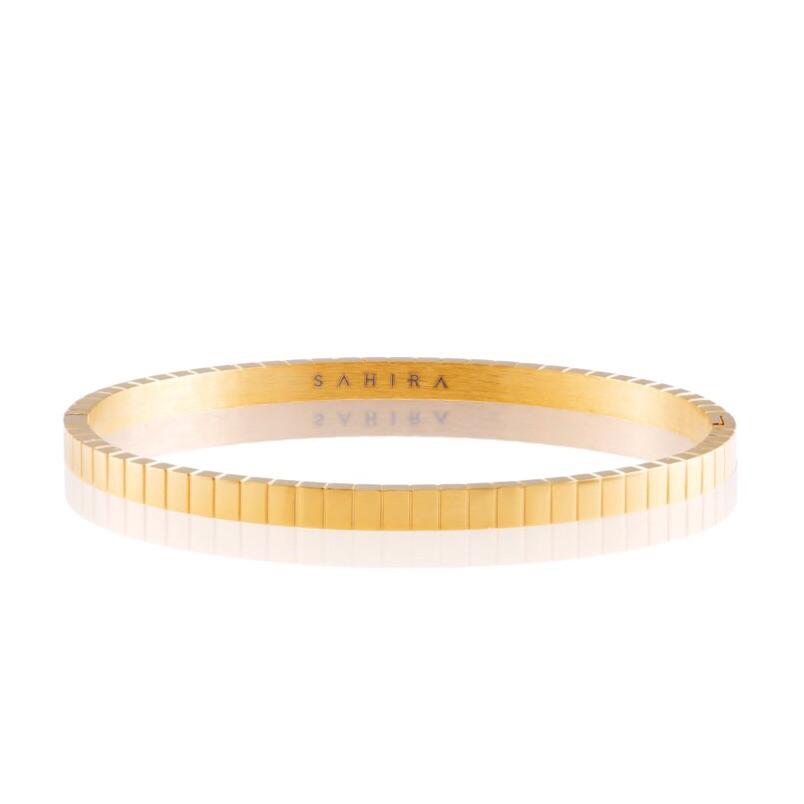 Elegant Codie Bracelet featuring 18k gold plating over stainless steel with a hinge closure.